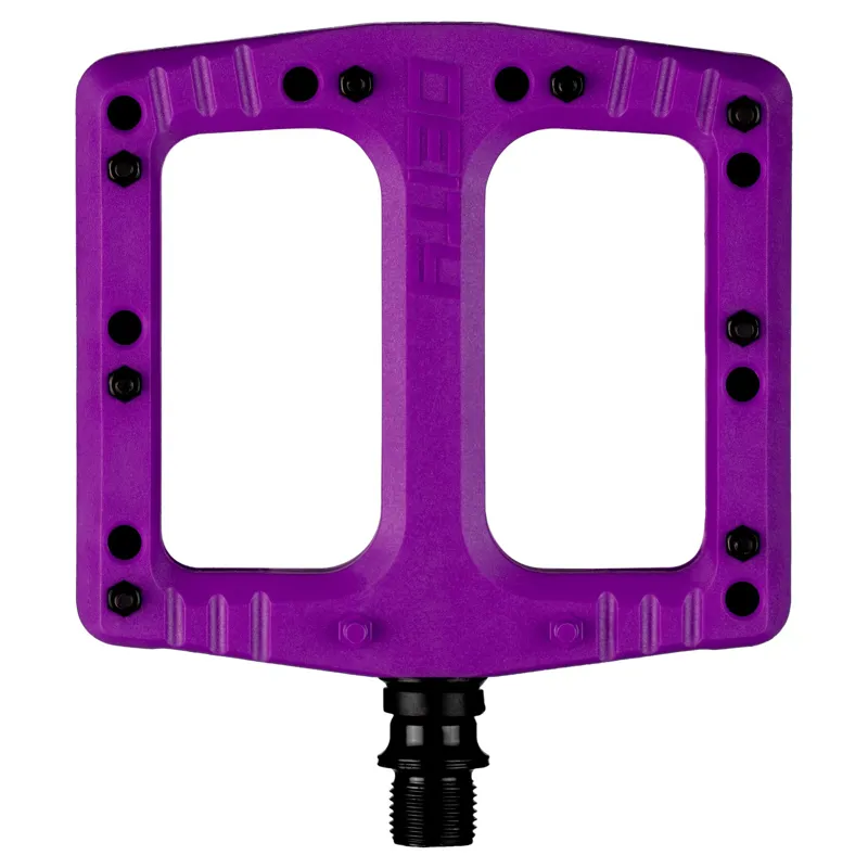 Purple outlet flat pedals