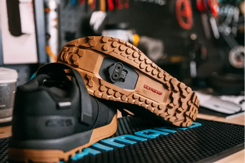 Shimano MT001 Multi-Entry MTB SPD Cleats-1