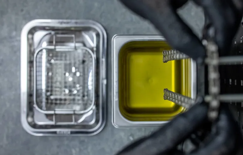 Muc-Off Ultrasonic Ludirous AF Chain Optimisation-2