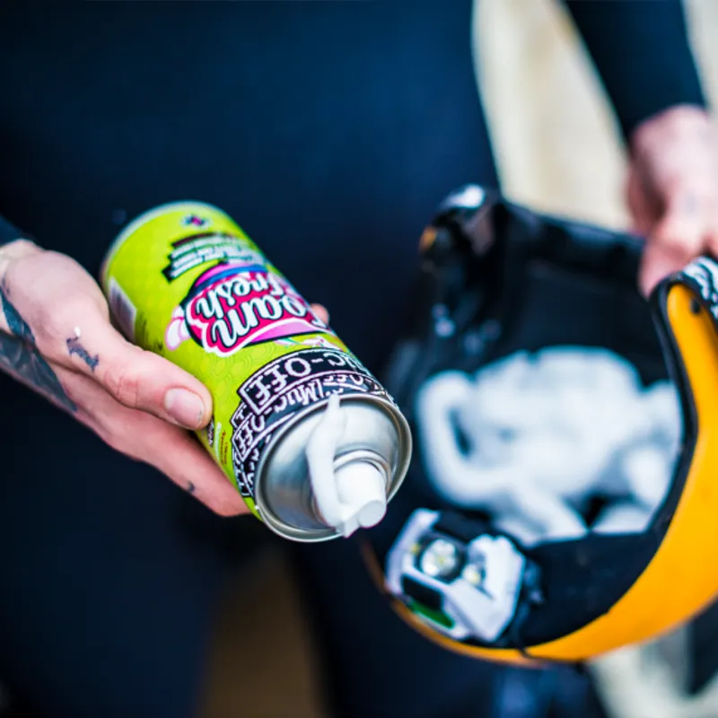 Muc Off Foam Fresh 400ml Clothing and Accessory Cleaner-1