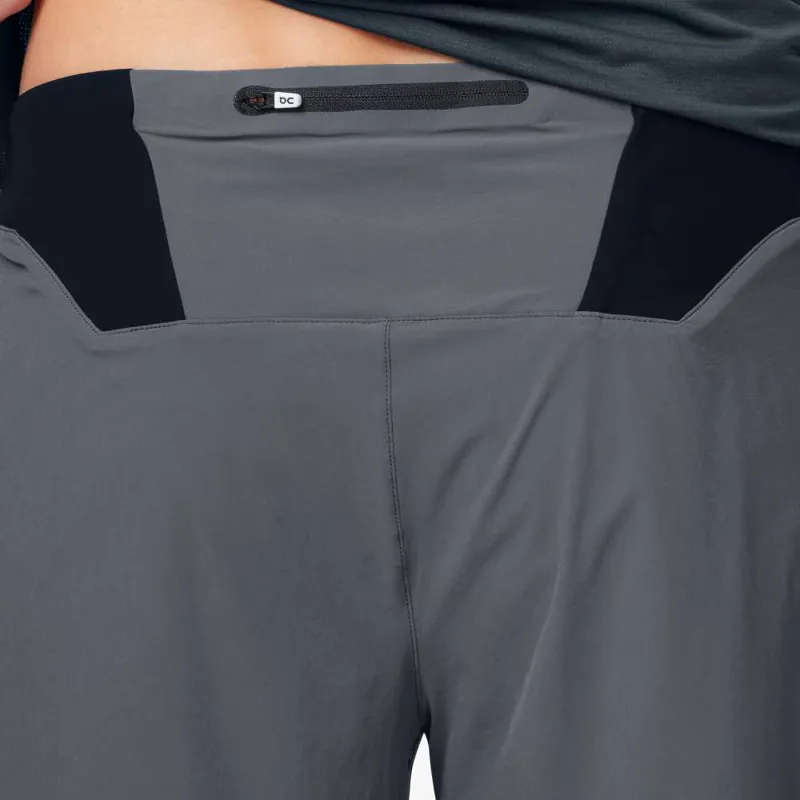 On Running Lightweight Shorts Shadow / Black-3