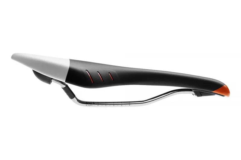 Fizik Tundra M3 Kium Mountain Bike Saddle Black White