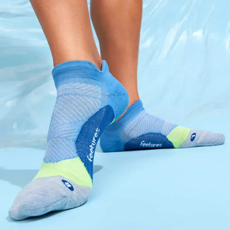 Feetures Elite Light Cushion No Show Tab Running Sock Bahama Blue-2