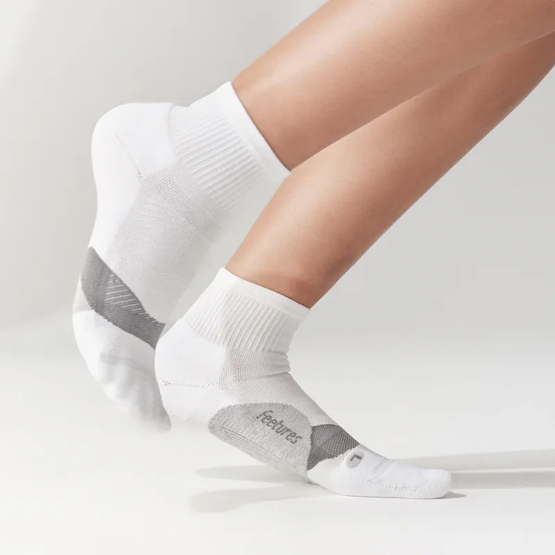 Feetures Elite Light Cushion Running Sock Quarter White-2