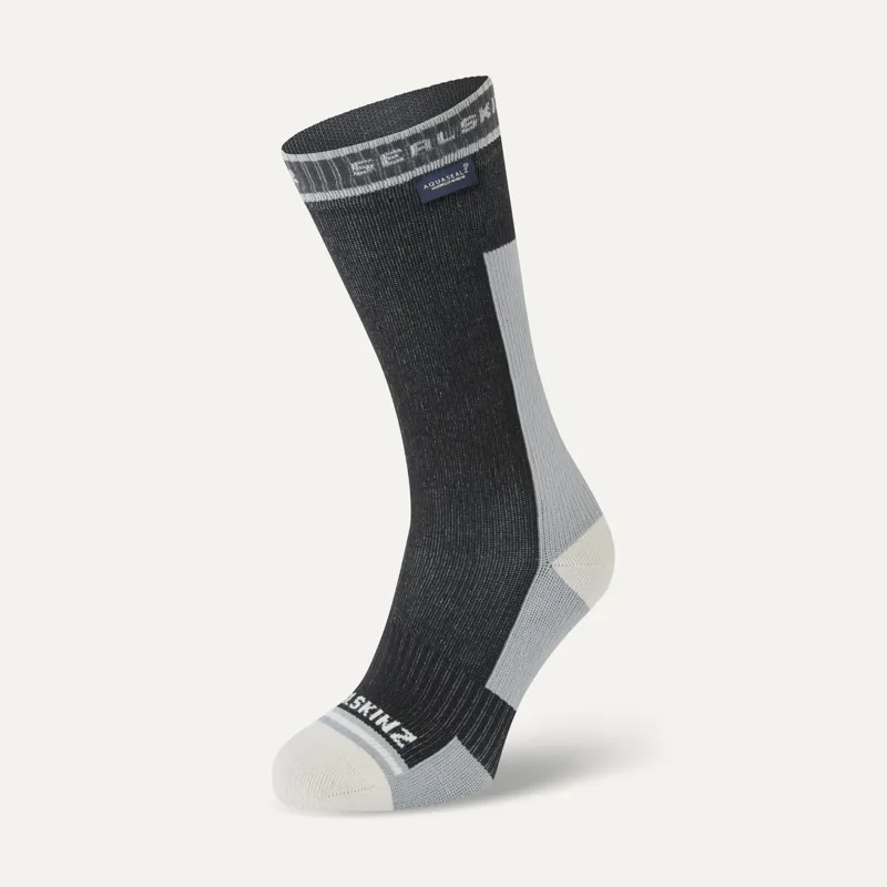 Sealskinz Holverstone Waterproof Ankle Length Lightweight Running Sock - Black
