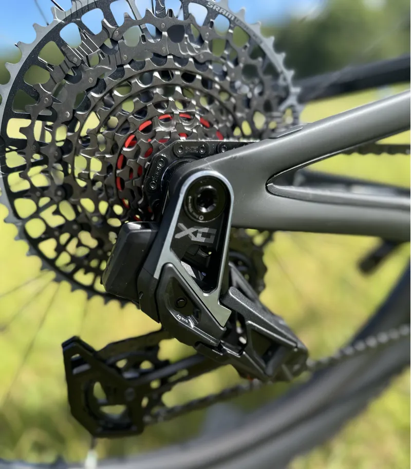 2027 Scott Spark RC World Cup Mountain Bike - Cumulus White Carbon Black-2