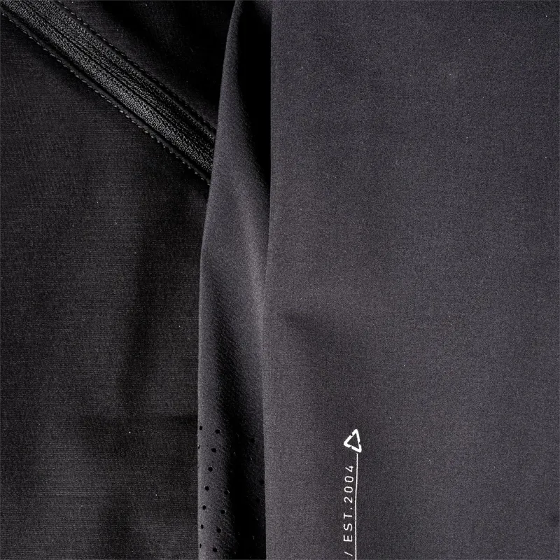 Leatt Gravity 1.0 Junior MTB Ride Kit V26 GHOST BLACK-1