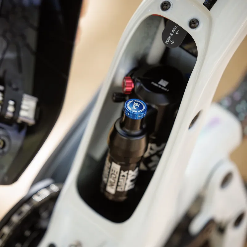 2025 Scott Contessa Ransom 910 Full Suspension Mountain Bike - White-3