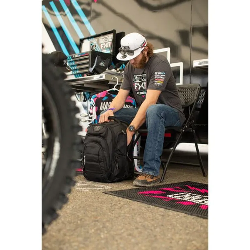 Ogio 30-litre Rally Pack - Black-4