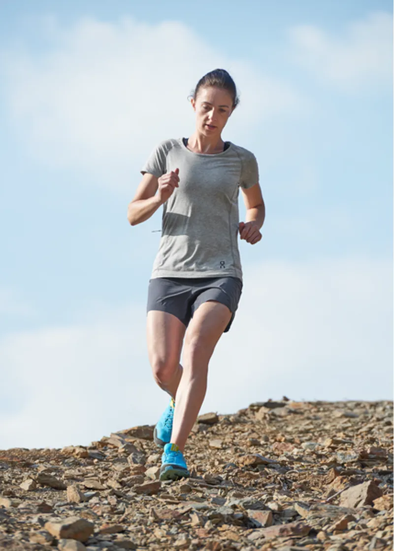 On Running Lightweight Shorts Womens Navy Black-1