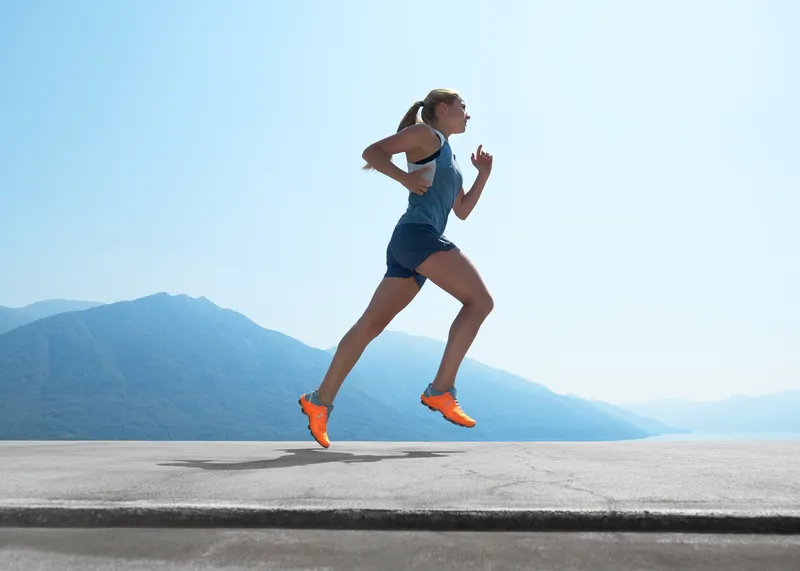 On Running Lightweight Shorts Womens Navy Black-2