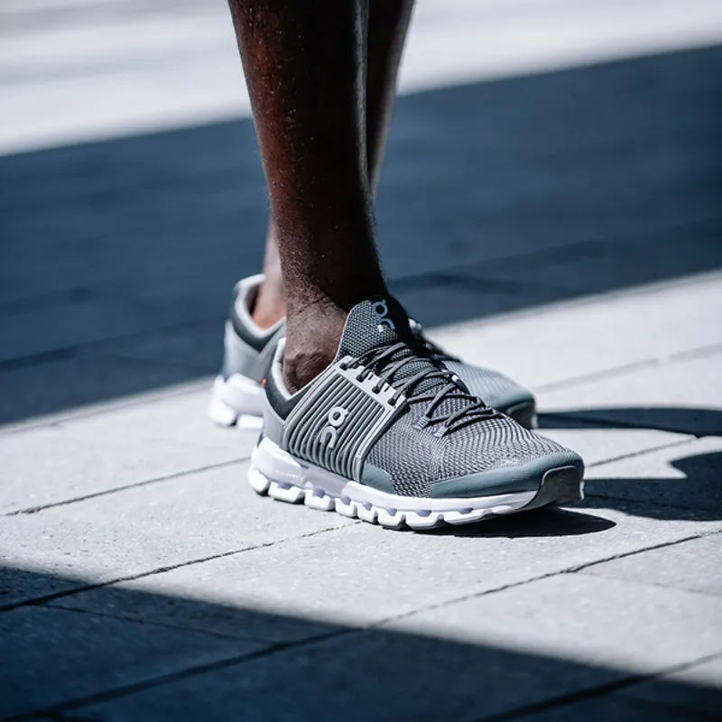 running shoes with rock plate
