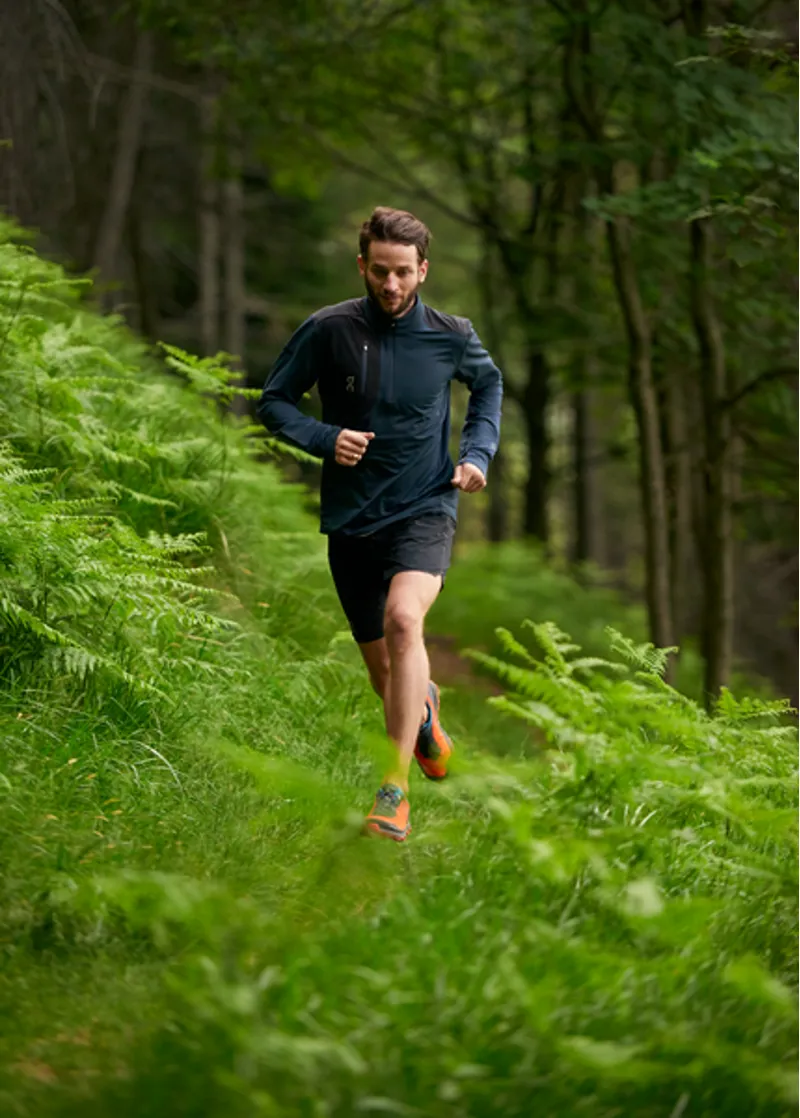 On Running Weather Shirt Navy Black-1
